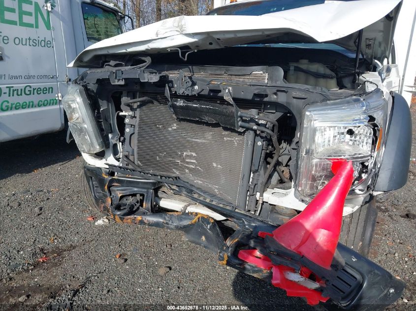 2014 Ford F-450 Chassis Xl VIN: 1FDUF4GY2EEB14297 Lot: 43652678