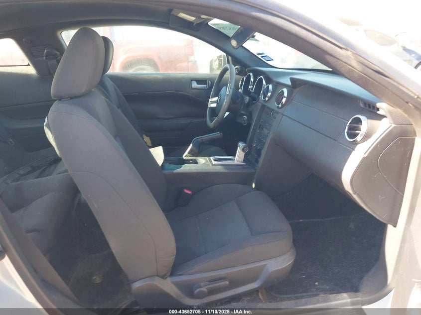 1ZVFT80NX75277292 2007 FORD MUSTANG photo no. 5