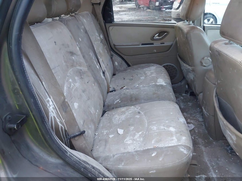 4M2CU57166KJ11981 2006 MERCURY MARINER photo no. 8