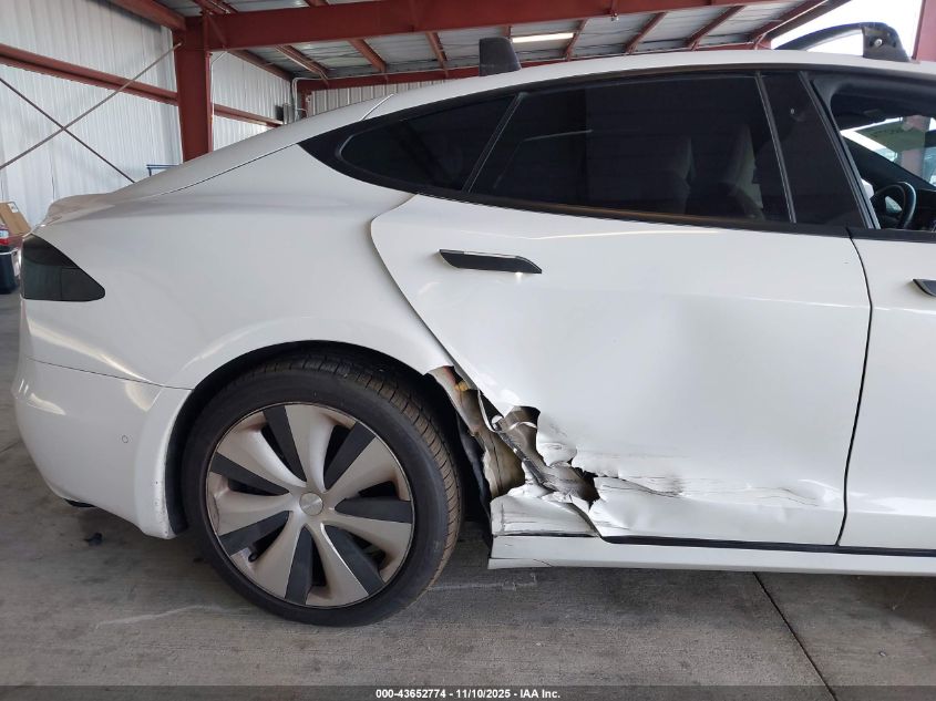 2021 Tesla Model S Long Range Dual Motor All-Wheel Drive/Long Range Plus Dual Motor All-Wheel Drive VIN: 5YJSA1E2XMF424122 Lot: 43652774
