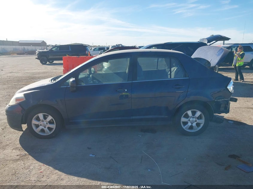 2008 Nissan Versa 1.8S VIN: 3N1BC11E68L464010 Lot: 43652807