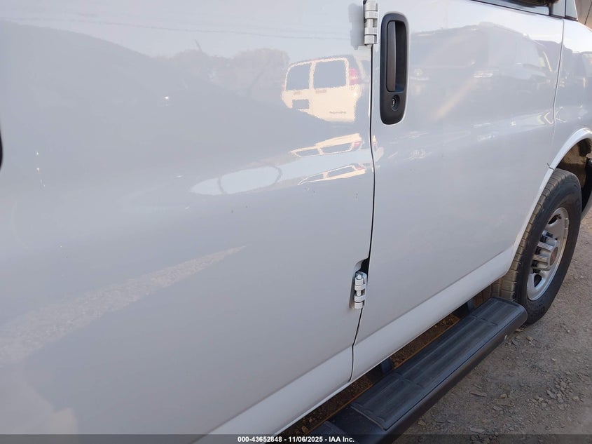 2023 GMC SAVANA PASSENGER 4.3L V-6 DI, VVT, 27(VIN: 1GJZ7NFP1P1101131