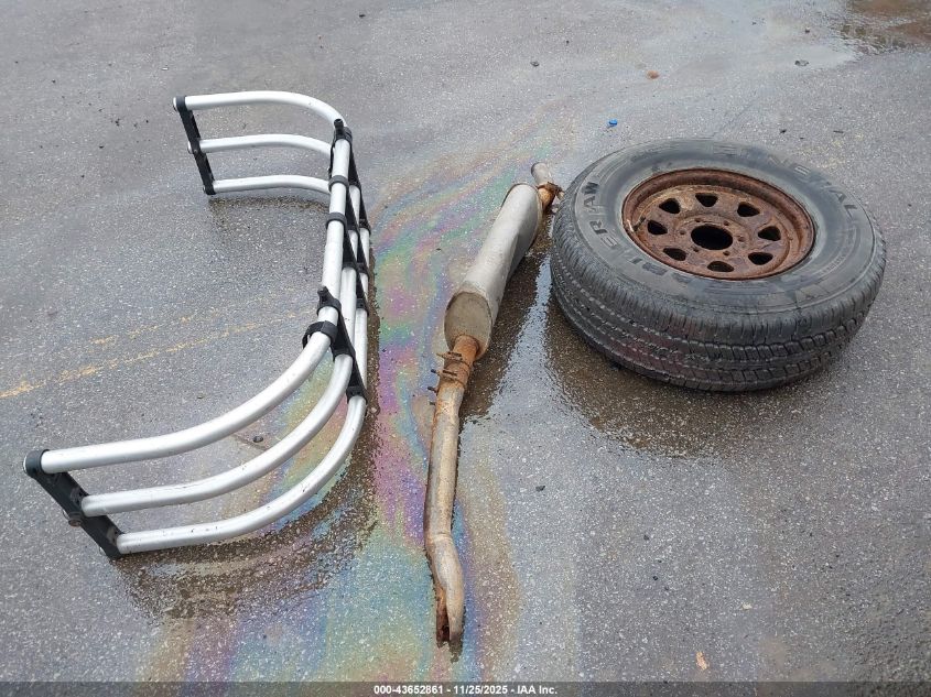 2001 Nissan Frontier Se-V6 VIN: 1N6ED27Y41C300865 Lot: 43652861