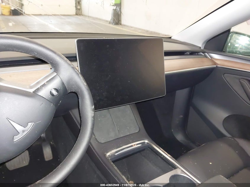 2023 Tesla Model Y Awd/Long Range Dual Motor All-Wheel Drive VIN: 7SAYGAEE6PF882606 Lot: 43652949