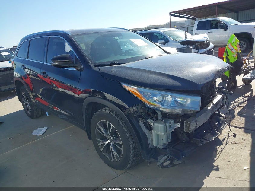 TOYOTA HIGHLANDER XLE V6