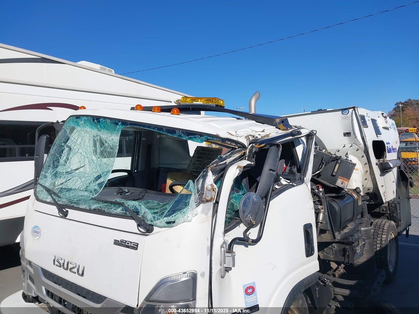 2023 Isuzu Npr Hd VIN: 54DC4W1D0PS208105 Lot: 43652994