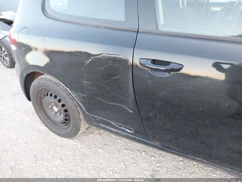 2011 Volkswagen Golf 2.5L 2-Door VIN: WVWBB7AJ1BW144613 Lot: 43653044