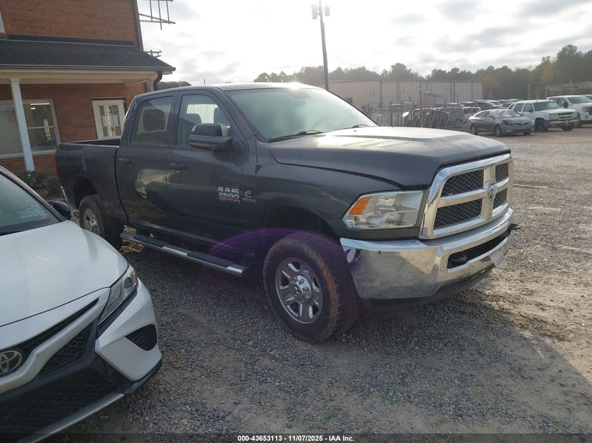 RAM 2500 TRADESMAN 4X4 6 4 BOX