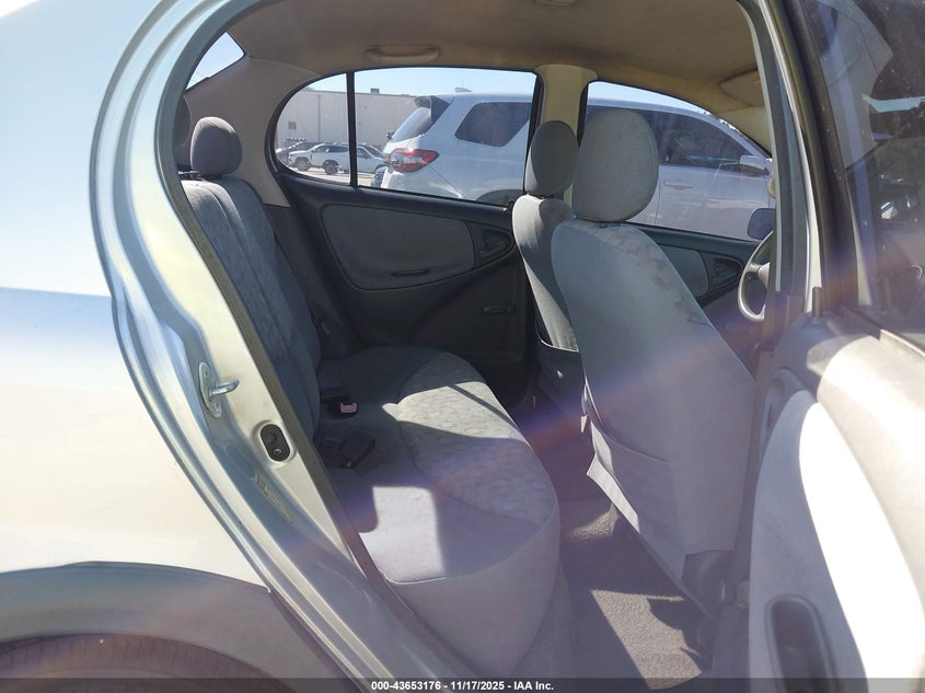 JTDBT123120233577 2002 TOYOTA ECHO photo no. 8
