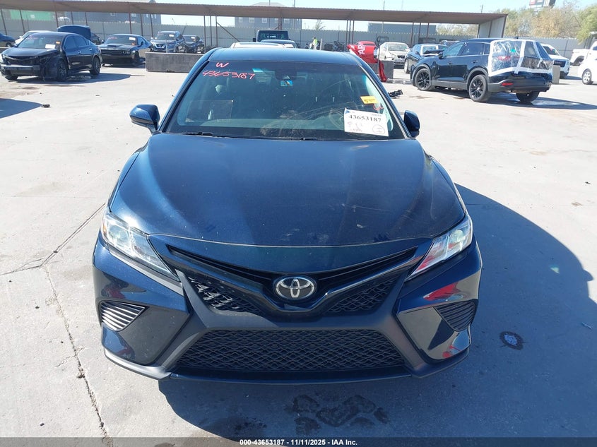 2018 TOYOTA CAMRY SE - 4T1B11HK3JU637018