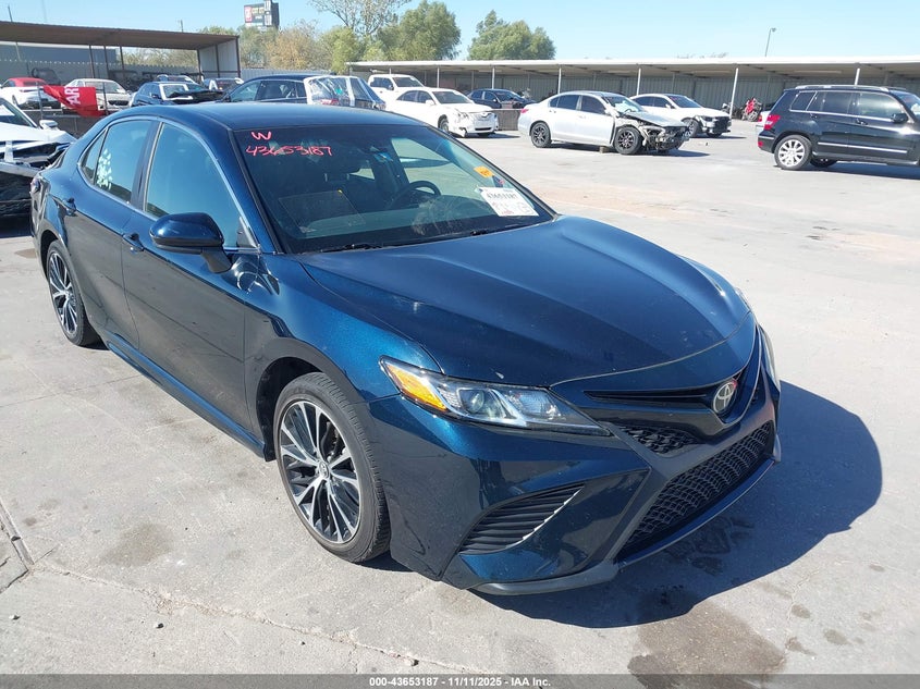 2018 TOYOTA CAMRY SE - 4T1B11HK3JU637018