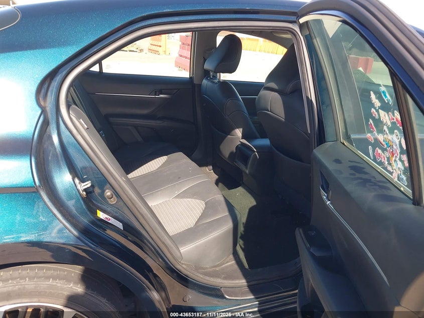 2018 TOYOTA CAMRY SE - 4T1B11HK3JU637018