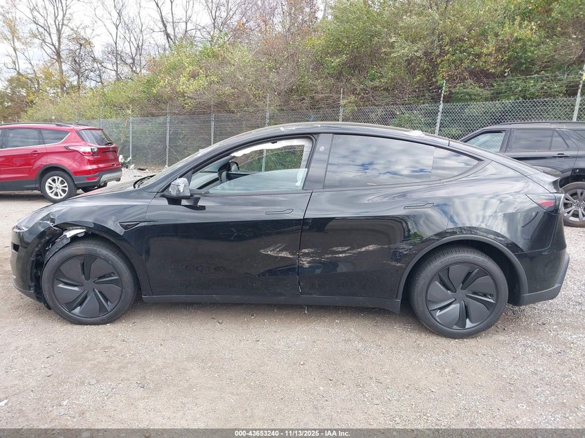 2026 Tesla Model Y Long Range Dual Motor All-Wheel Drive/Long Range Launch Series VIN: 7SAYGDEE5TA414553 Lot: 43653240