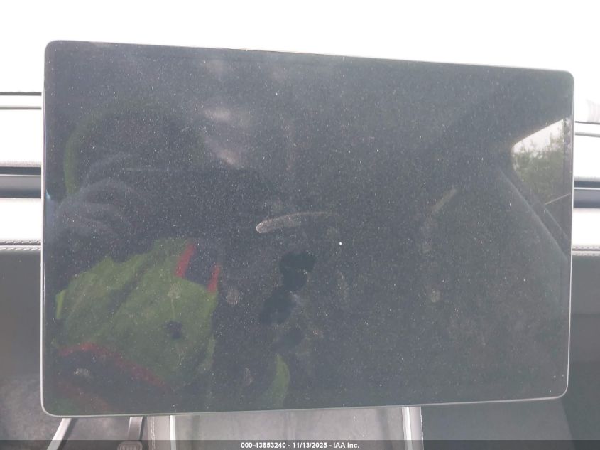 2026 Tesla Model Y Long Range Dual Motor All-Wheel Drive/Long Range Launch Series VIN: 7SAYGDEE5TA414553 Lot: 43653240