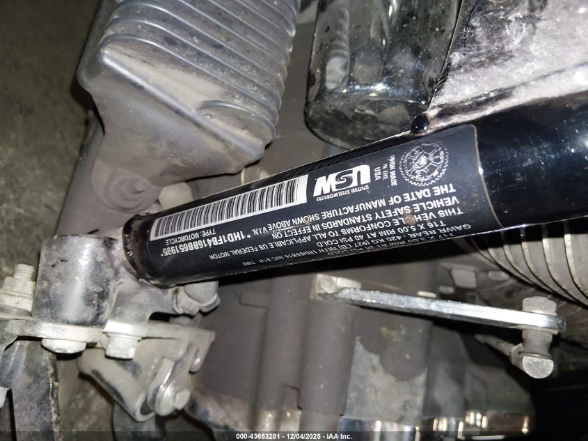 2011 Harley-Davidson Flhr VIN: 1HD1FB416BB651995 Lot: 43653281