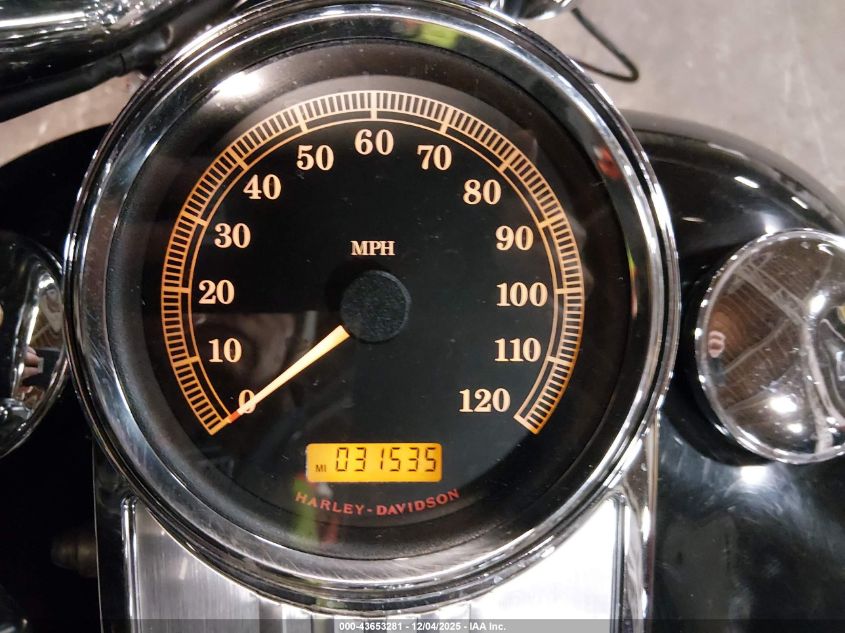 2011 Harley-Davidson Flhr VIN: 1HD1FB416BB651995 Lot: 43653281