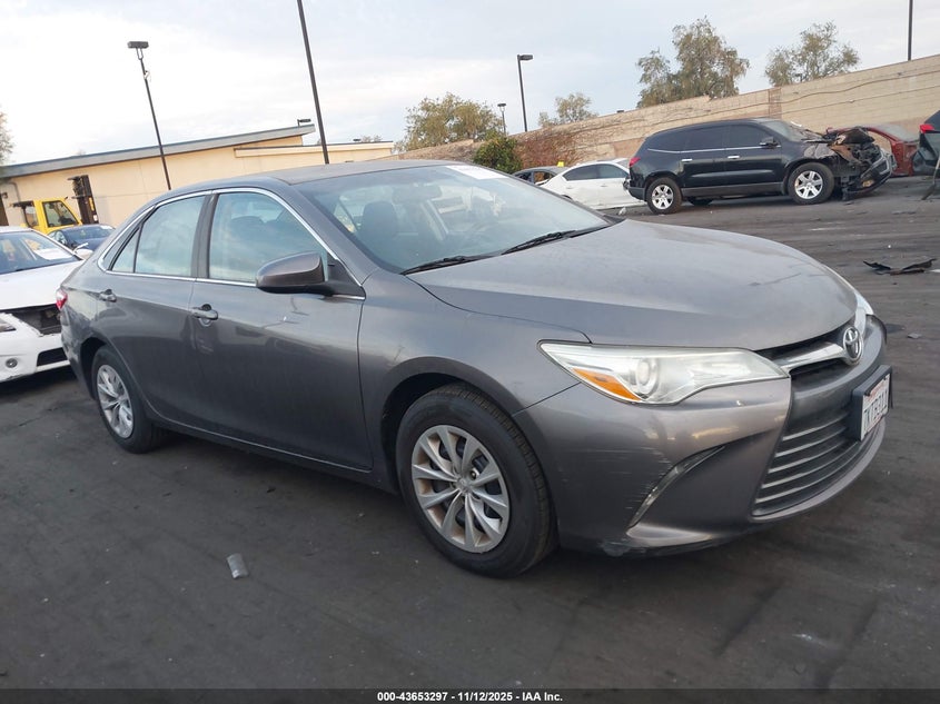 4T4BF1FK1FR469039 2015 TOYOTA CAMRY photo no. 13