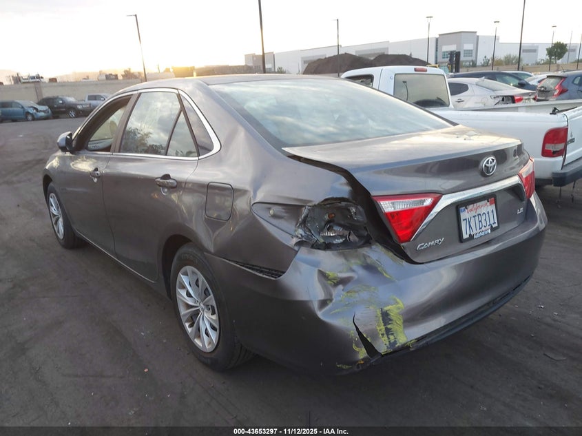 4T4BF1FK1FR469039 2015 TOYOTA CAMRY photo no. 3