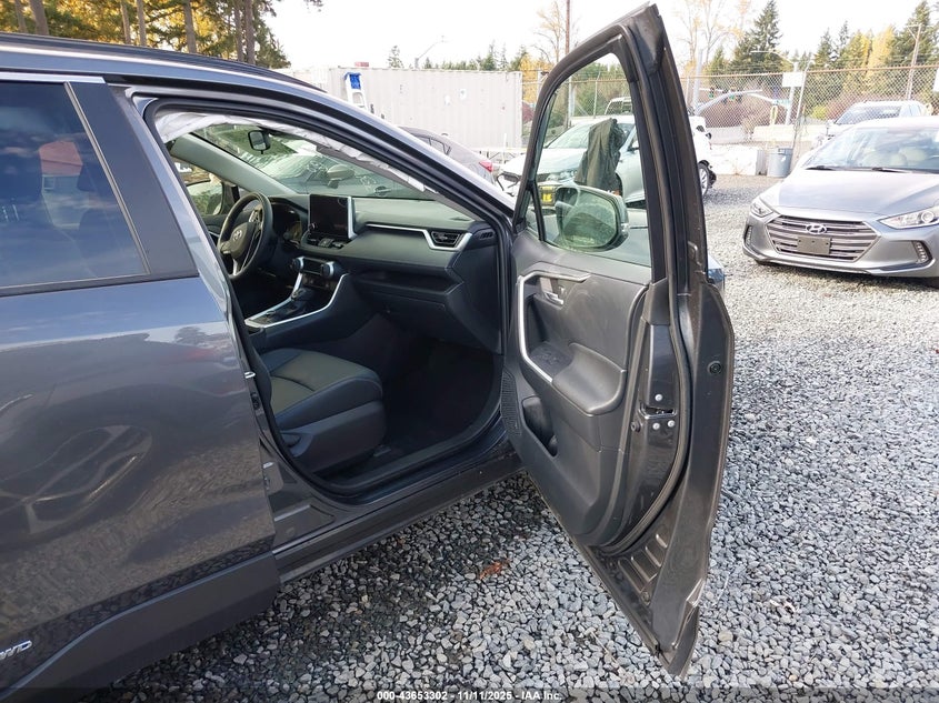 2024 TOYOTA RAV4 HYBRID XLE PREMIUM - JTMB6RFV9RD121601