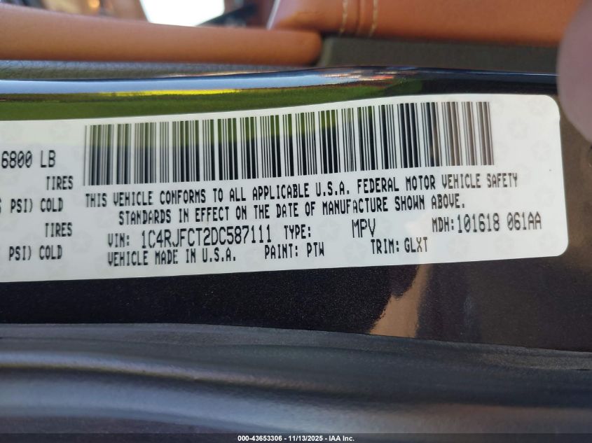 2013 Jeep Grand Cherokee Overland Summit VIN: 1C4RJFCT2DC587111 Lot: 43653306