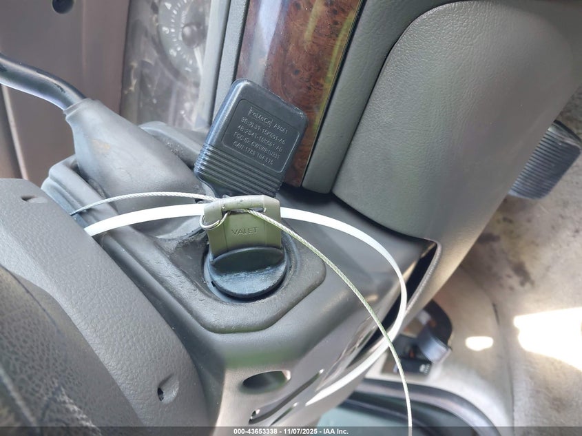 2006 Mercury Grand Marquis Ls VIN: 2MEFM75VX6X627924 Lot: 43653338