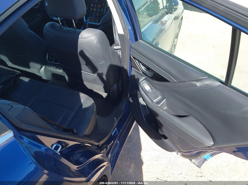 2021 Subaru Legacy Limited VIN: 4S3BWAN67M3014055 Lot: 43653351