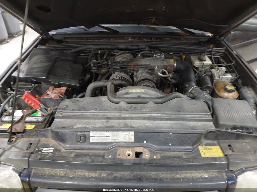 2000 Land Rover Discovery Series Ii Cloth/Series Ii Leather VIN: SALTY1543YA270698 Lot: 43653370