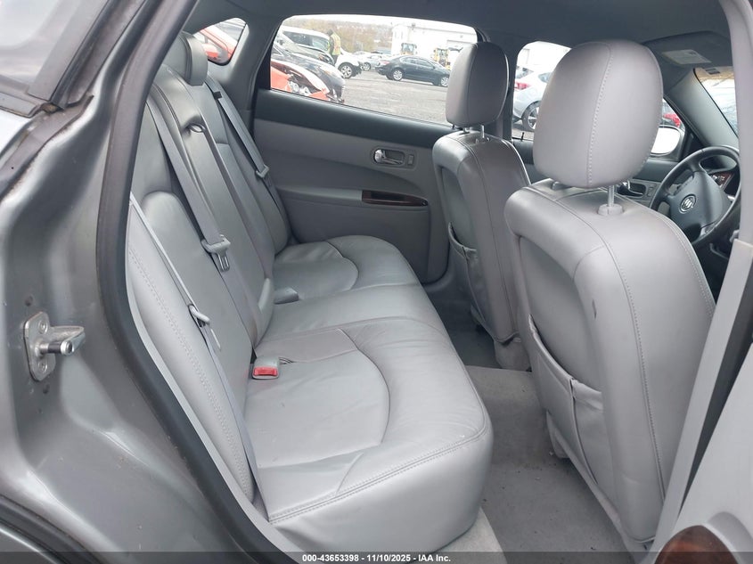 2007 Buick Lacrosse Cxl VIN: 2G4WD552471157420 Lot: 43653398