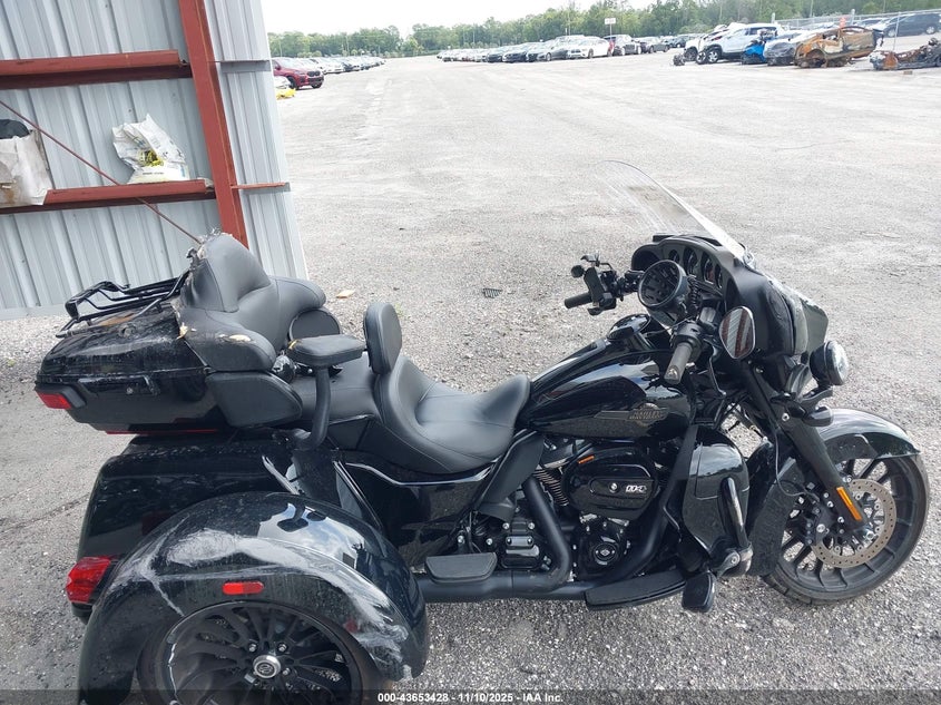 2025 Harley-Davidson Flhtcutg VIN: 1HD1MAF10SB852563 Lot: 43653428