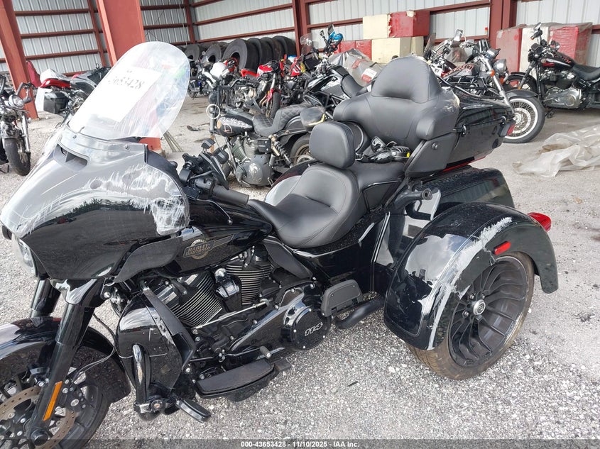 2025 Harley-Davidson Flhtcutg VIN: 1HD1MAF10SB852563 Lot: 43653428