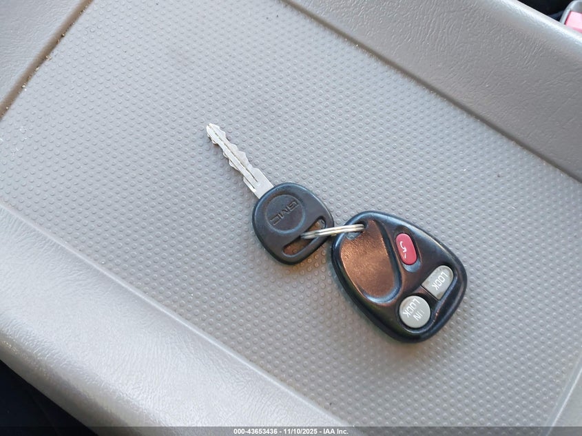 2002 GMC Sierra 2500Hd Sle VIN: 1GTHC29152E111490 Lot: 43653436