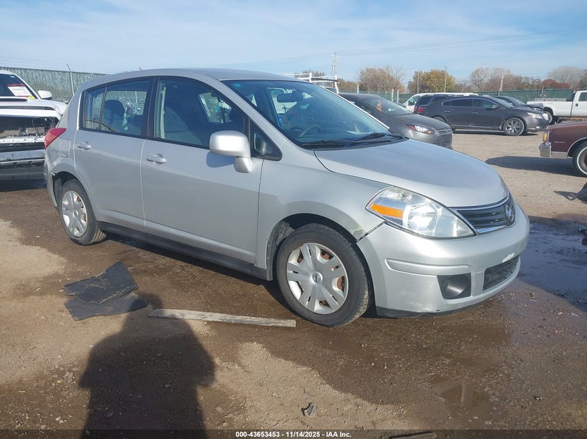 NISSAN VERSA 1.8 S