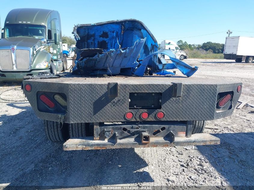 2017 Ford F-350 Chassis Xl VIN: 1FD8W3HT9HEE07682 Lot: 43653595