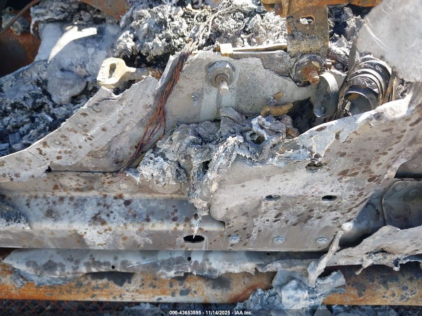 2017 Ford F-350 Chassis Xl VIN: 1FD8W3HT9HEE07682 Lot: 43653595