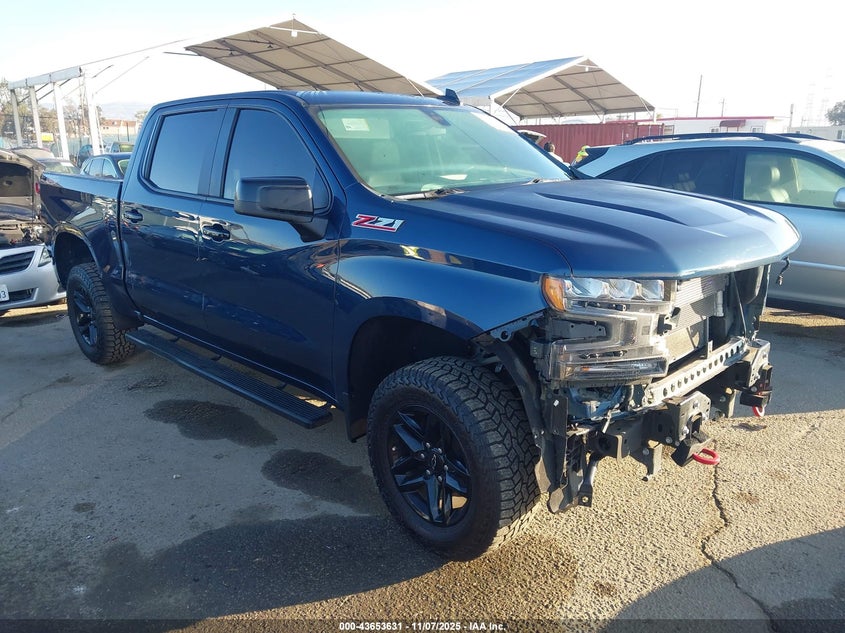 CHEVROLET SILVERADO 1500 4WD SHORT BED LT TRAIL BOSS
