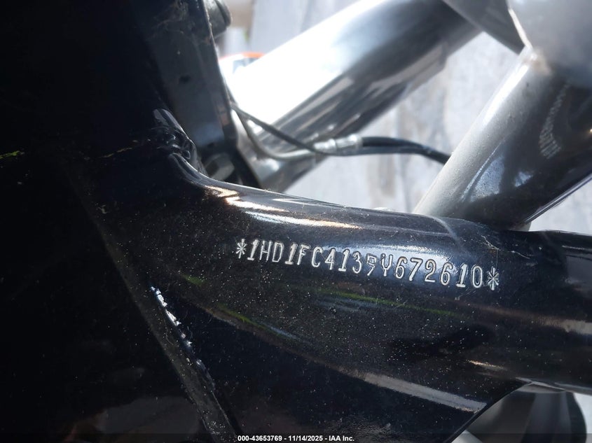 2009 Harley-Davidson Flhtcu VIN: 1HD1FC4139Y672610 Lot: 43653769