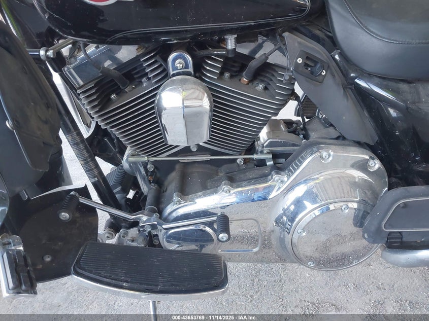 2009 Harley-Davidson Flhtcu VIN: 1HD1FC4139Y672610 Lot: 43653769