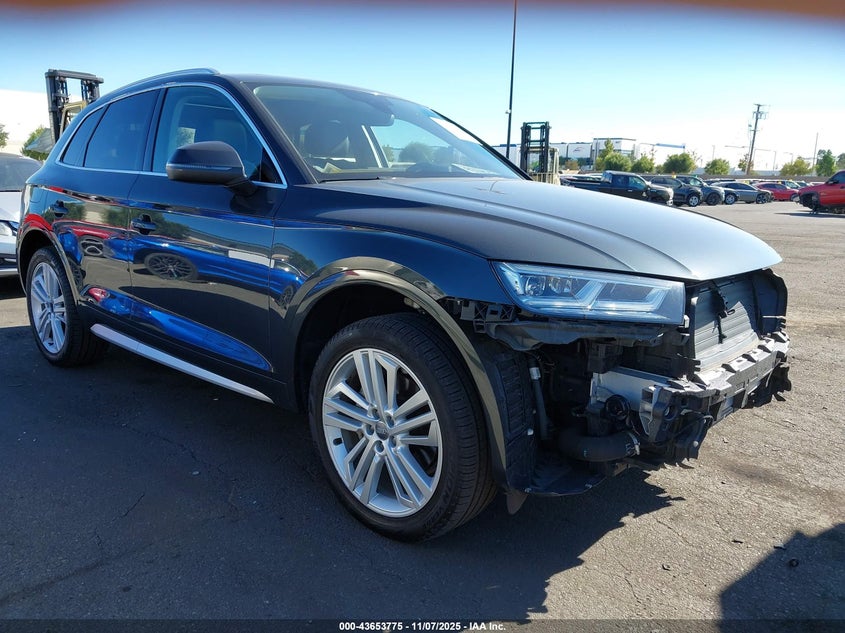AUDI Q5 2.0T PREMIUM/2.0T TECH PREMIUM
