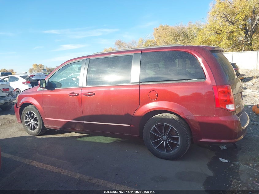 2018 Dodge Grand Caravan Gt VIN: 2C4RDGEG2JR200413 Lot: 43653782
