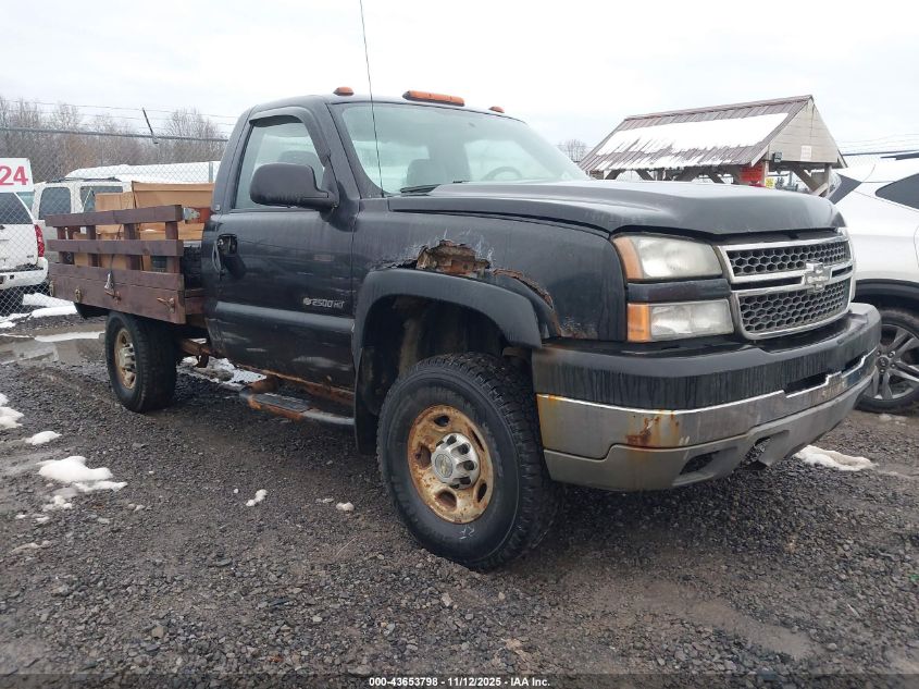 1GCHK24U35E311731 CHEVROLET SILVERADO Photo 1
