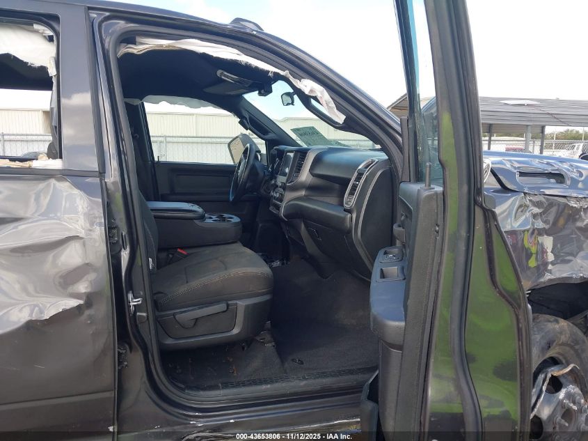 2024 Ram 3500 Tradesman 4X4 8' Box VIN: 3C63RRGL1RG382241 Lot: 43653806