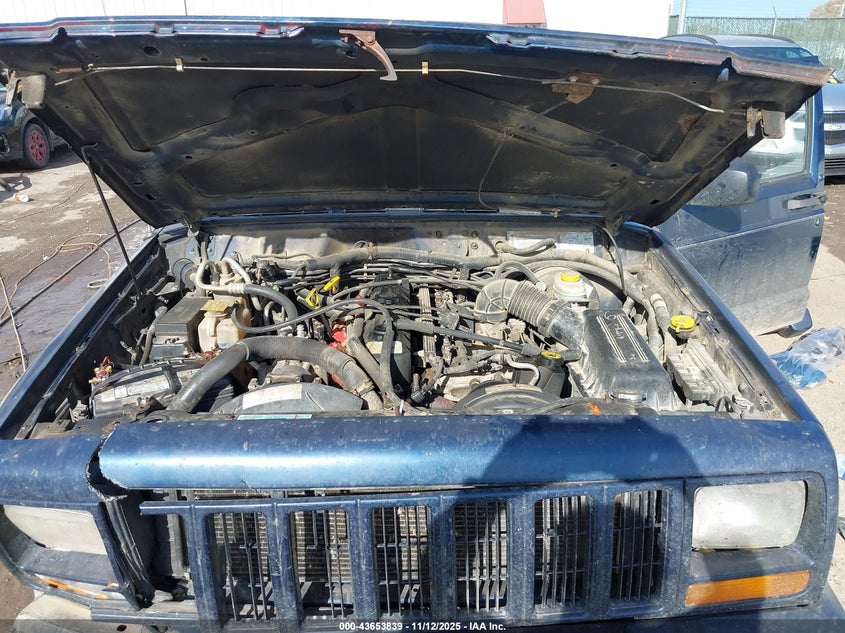 2001 Jeep Cherokee Sport VIN: 1J4FT48SX1L623943 Lot: 43653839