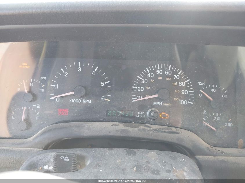 2001 Jeep Cherokee Sport VIN: 1J4FT48SX1L623943 Lot: 43653839