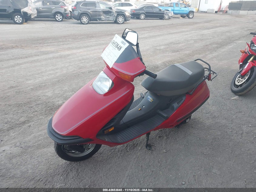 JH2KF0117HK202002 1987 HONDA ELITE photo no. 2