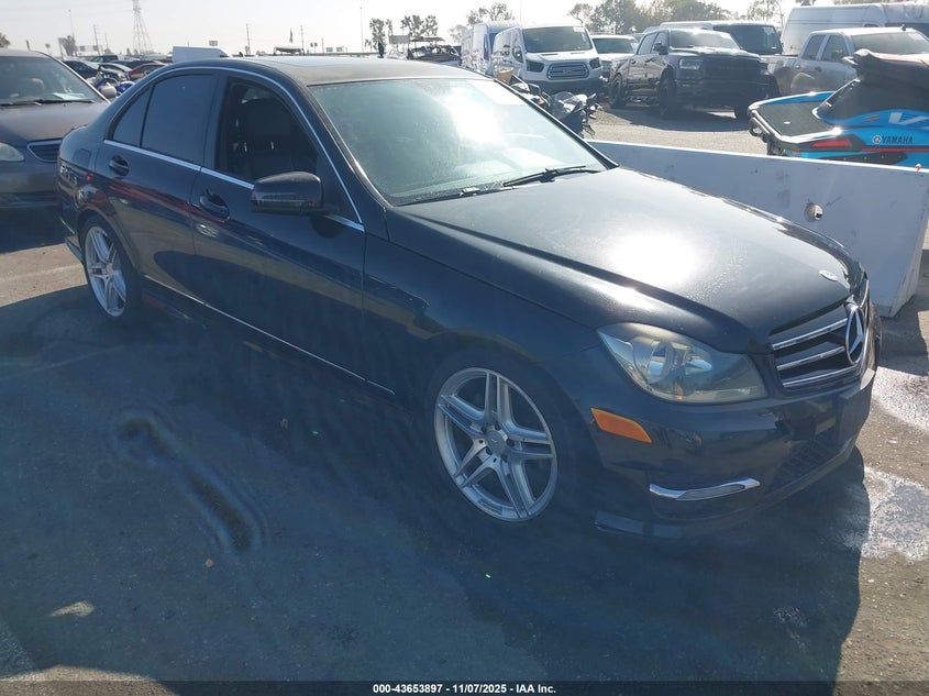 2014 MERCEDES-BENZ C 250 SPORT - WDDGF4HB3EA958650