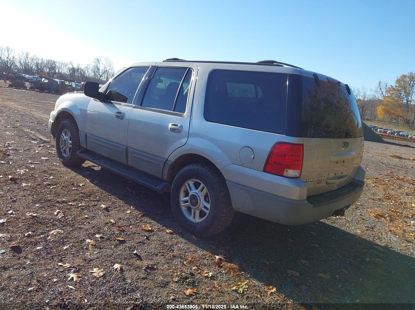 1FMPU18L81LA72728 2001 FORD EXPEDITION photo no. 3