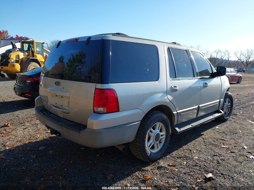 1FMPU18L81LA72728 2001 FORD EXPEDITION photo no. 4