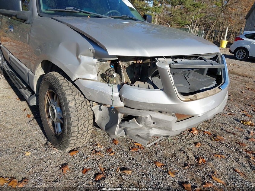 2001 Ford Expedition Eddie Bauer VIN: 1FMPU18L81LA72728 Lot: 43653905