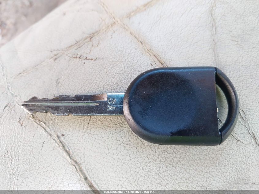 2004 Lincoln Town Car Signature VIN: 1LNHM81W34Y635306 Lot: 43653988