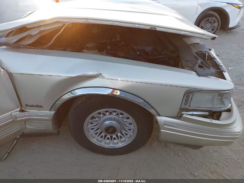 1997 Lincoln Town Car Executive VIN: 1LNLM81W2VY760213 Lot: 43654001